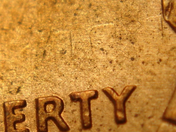 1999-Lincoln-Memorial-Cent--Markings/Lines-Above-Liberty